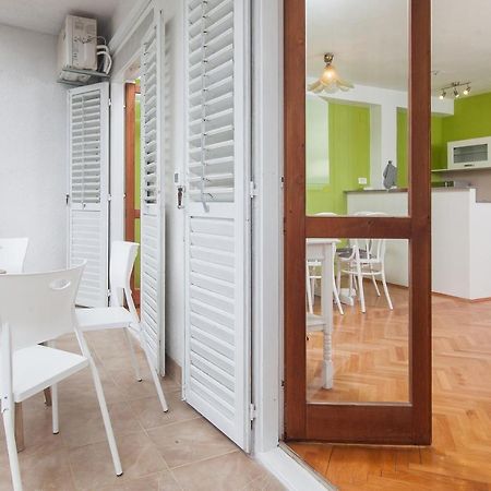 Vega Apartments Podgora Eksteriør bilde