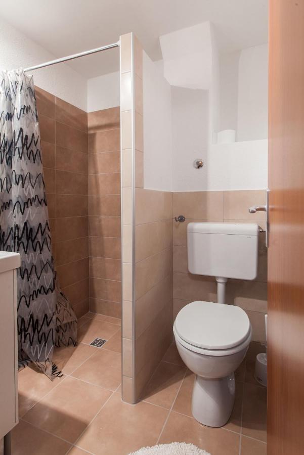 Vega Apartments Podgora Eksteriør bilde