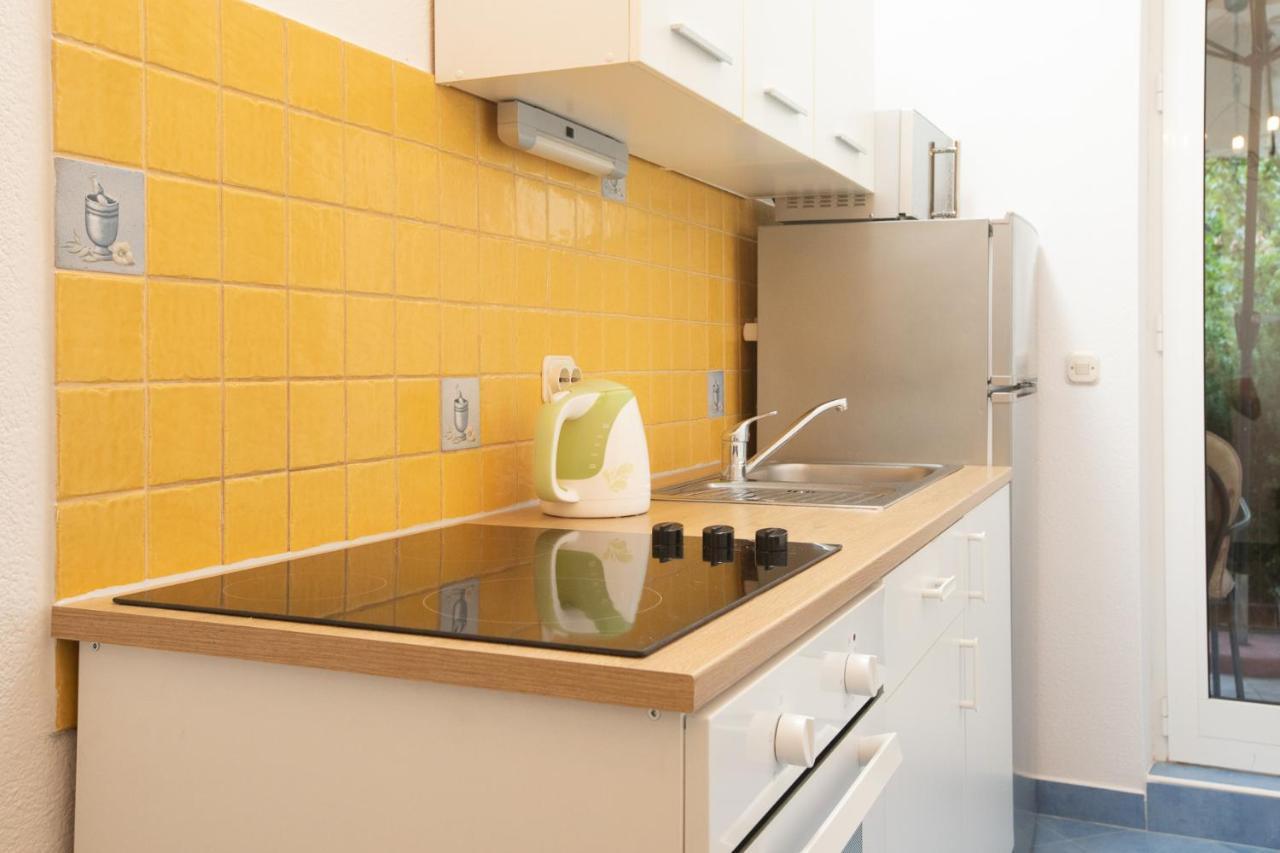 Vega Apartments Podgora Eksteriør bilde