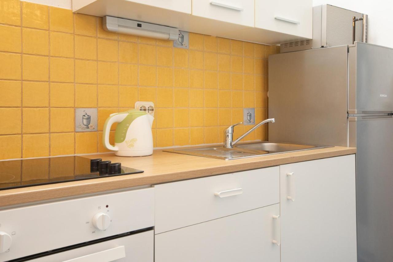 Vega Apartments Podgora Eksteriør bilde