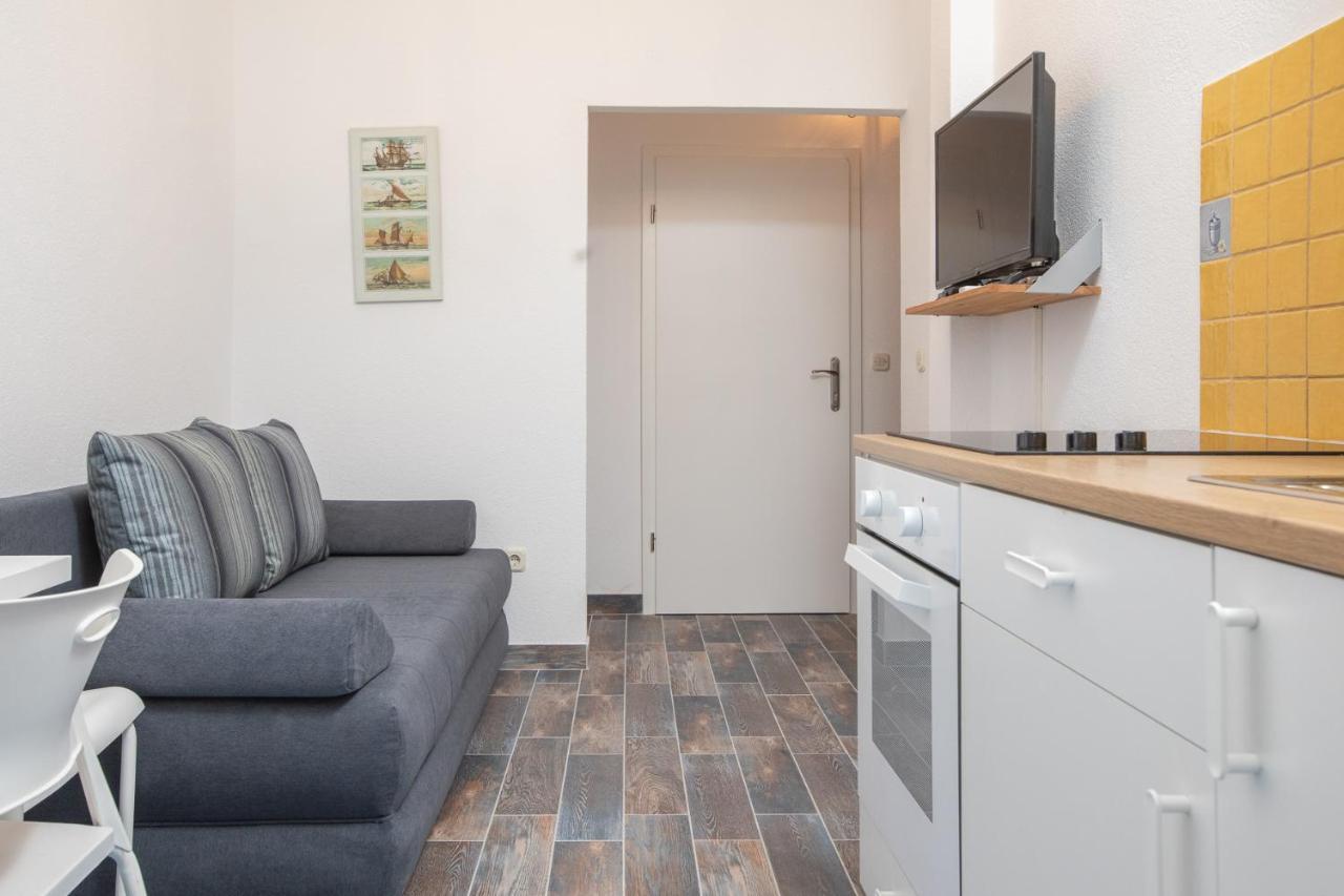 Vega Apartments Podgora Eksteriør bilde